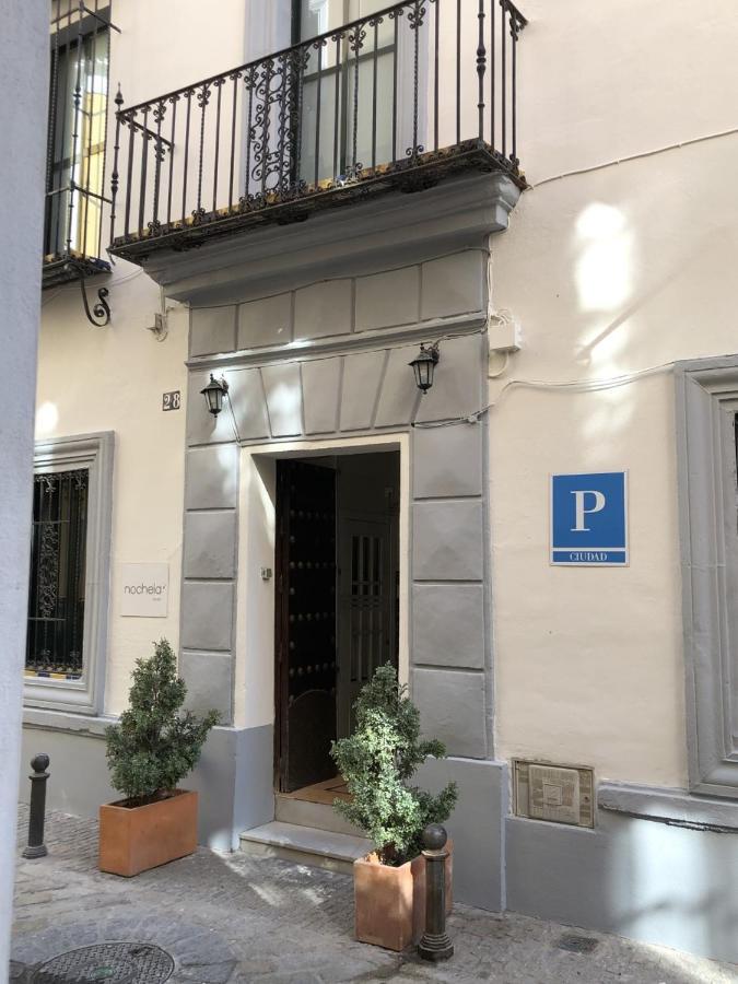 Pension Nochela Sevilla Exterior photo