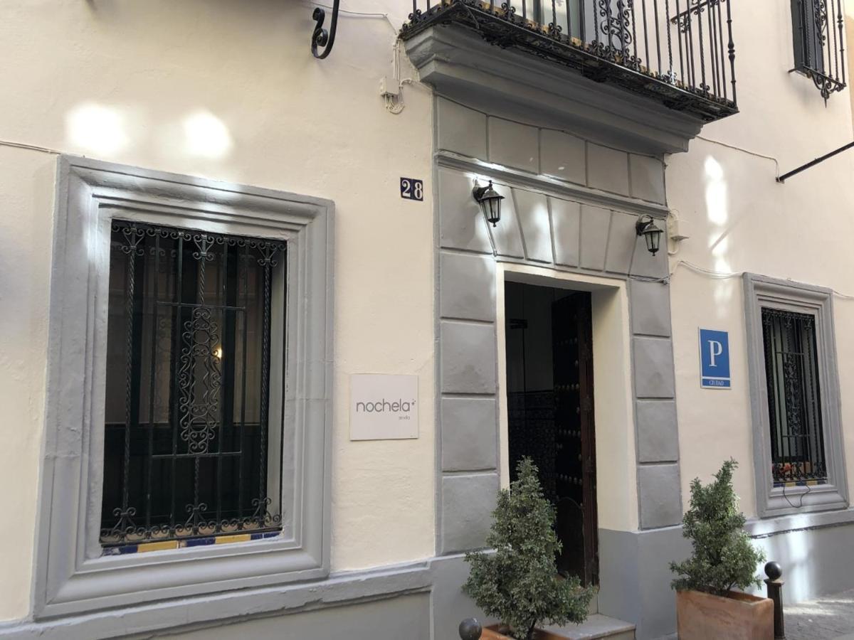 La Banda Suites Seville Exterior photo